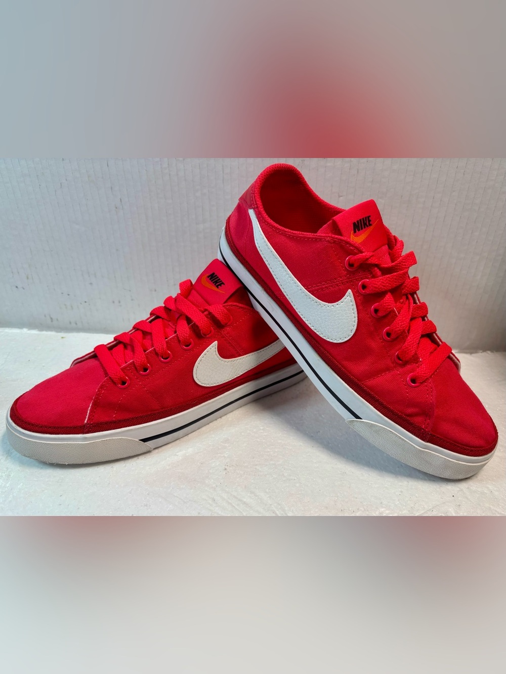 Nike Court Legacy Canvas GTS 97 Retro Gym Red/White Sneakers Red/White Size 7.5
